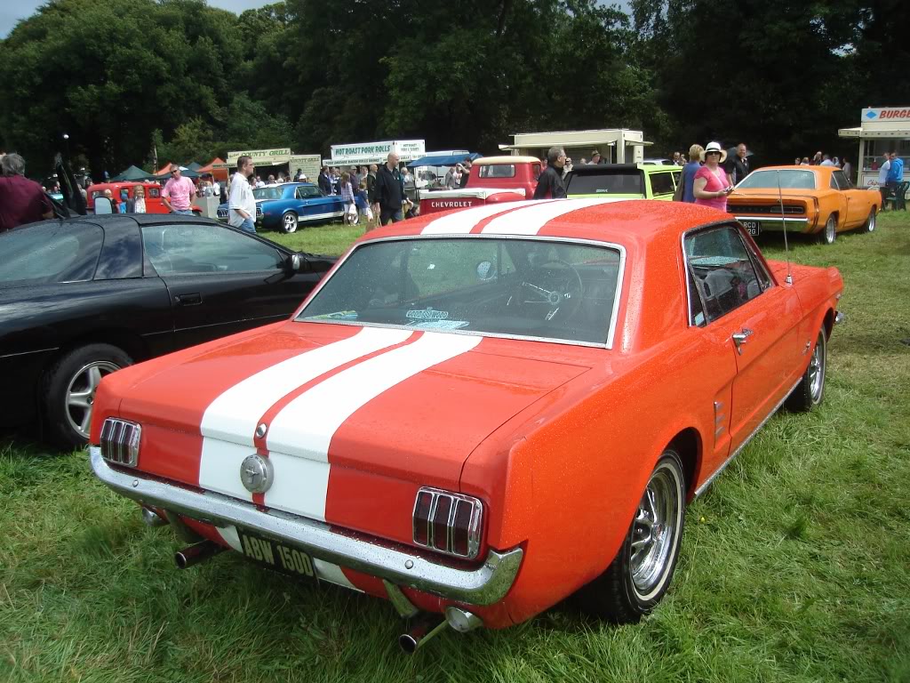 Classic car show 2011 DSC014321024x768