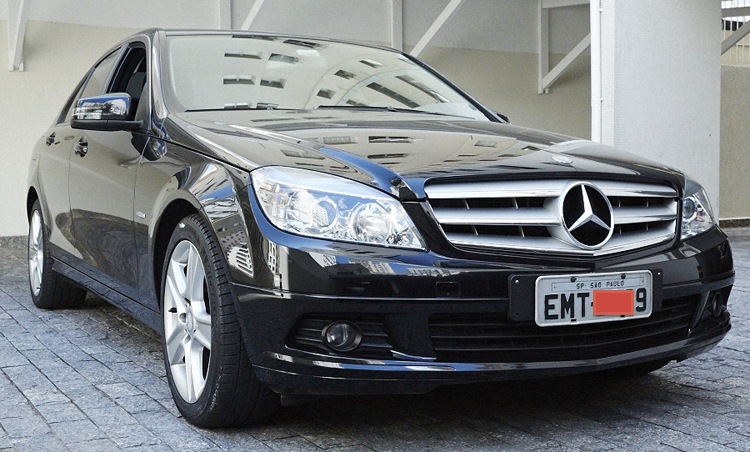 W204 - C180 CGI - 2011 - R$64.000,00 (VENDA SUSPENSA) Diant_direita_zpsqog8d4nv