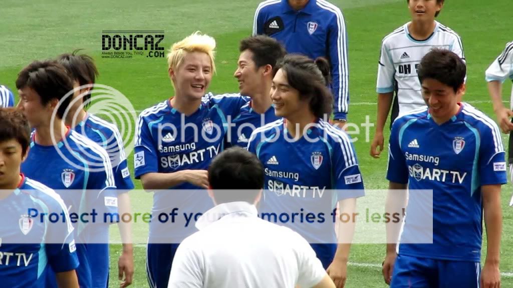 FOTOS "FCMen" - Junsu (13/05/2012) parte 2 000e22dc445d5f313b30e0c01462df8d