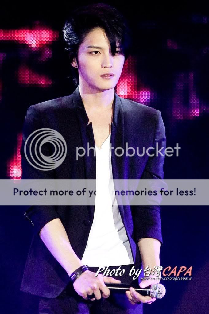 FOTOS "Fanmeeting de Jaejoong en Taipei" (23/05/2012) Parte 5 178063_426970723991644_93413960_o