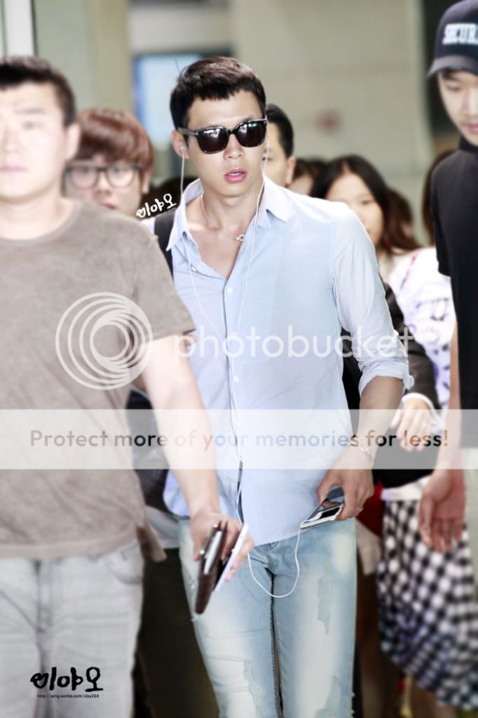 FOTOS "Aeropuerto Incheon" - Yoochun (06/06/2012) parte 2 24mffo0