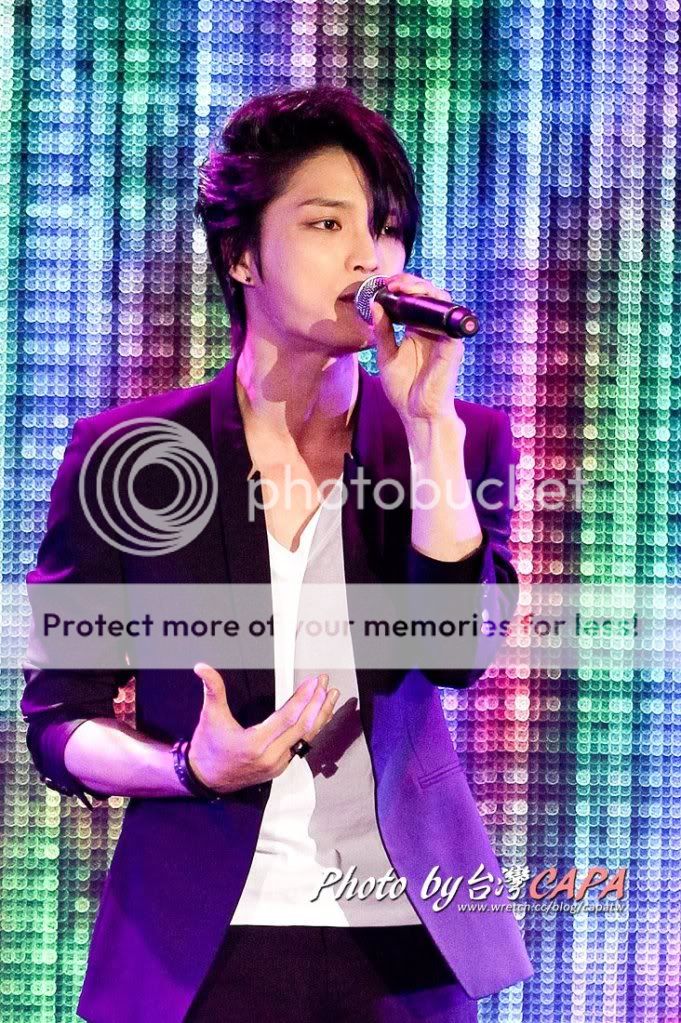 FOTOS "Fanmeeting de Jaejoong en Taipei" (23/05/2012) Parte 5 336060_426970333991683_585435607_o