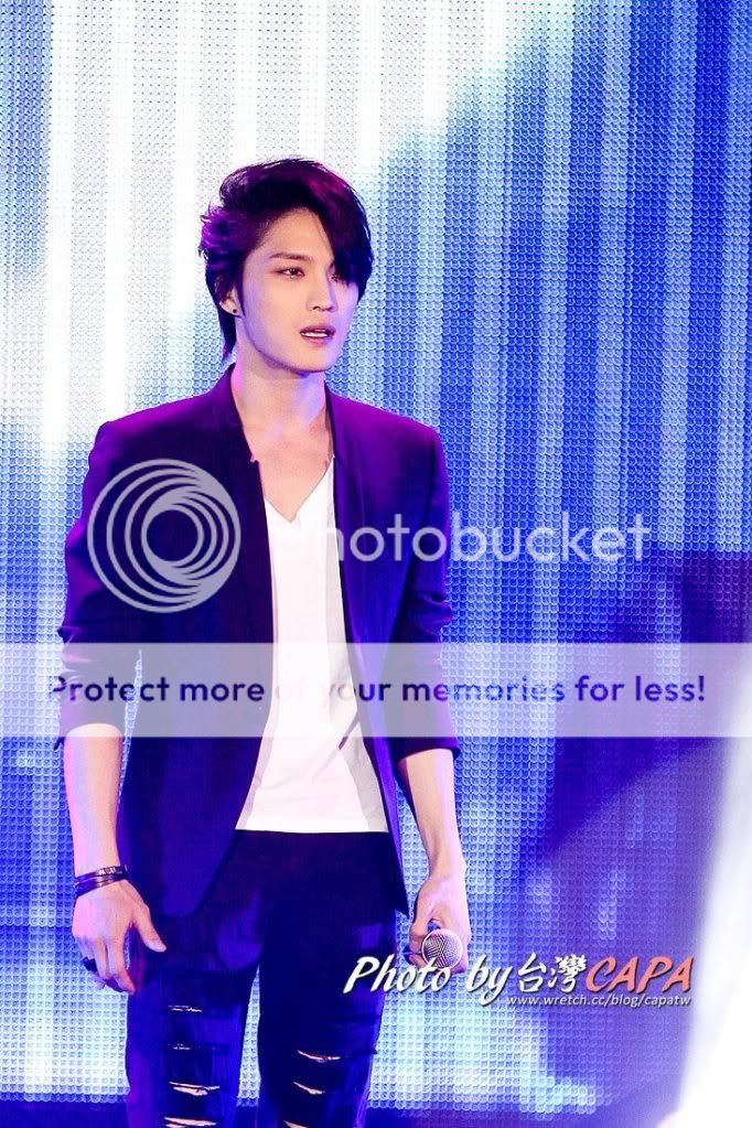 FOTOS "Fanmeeting de Jaejoong en Taipei" (23/05/2012) Parte 5 412908_426969240658459_1826220436_o