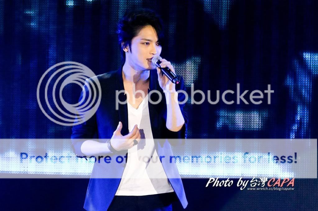 FOTOS "Fanmeeting de Jaejoong en Taipei" (23/05/2012) Parte 5 469818_426968750658508_1941782140_o