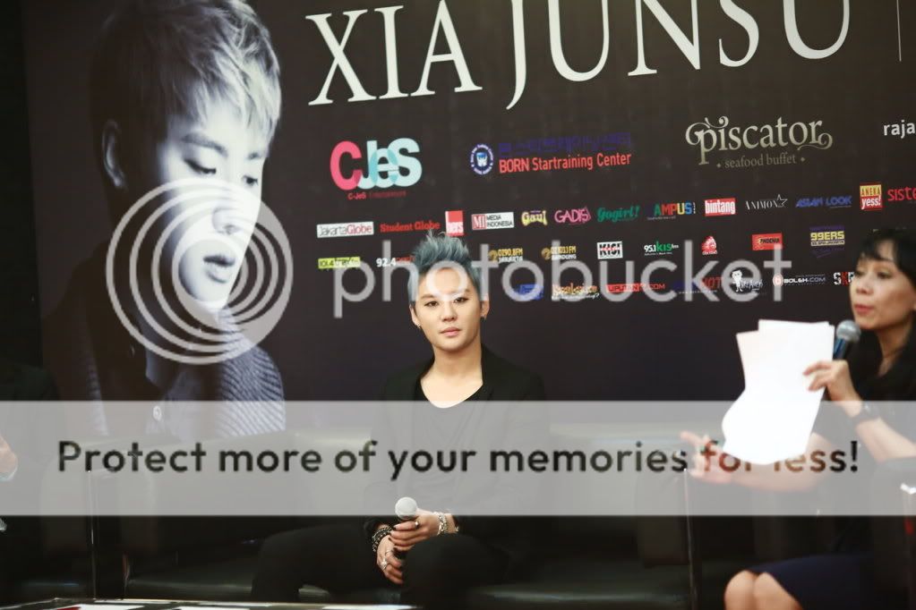 FOTOS "XIA Tarantallegra 1st Asia Tour" en Jakarta - Conferencia de Prensa (15/06/2012) parte 2 5990713701