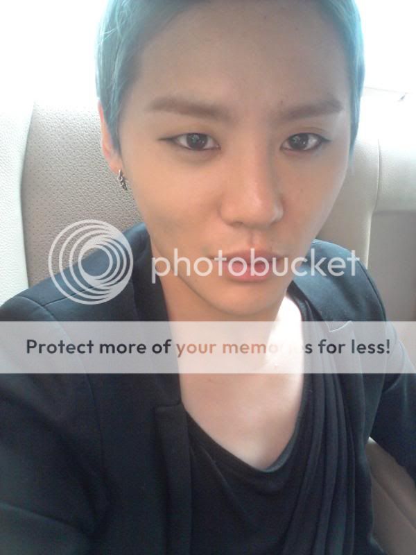 FOTO "Actualización en el Twitter de Junsu" (15/06/2012) AvaLDfMCEAAgGjC