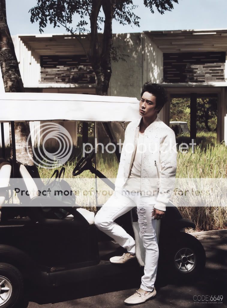 FOTOS "ELLE Korea, Edición Julio 2012" - Yoochun (19/06/2012) parte 2 Elle_07_011