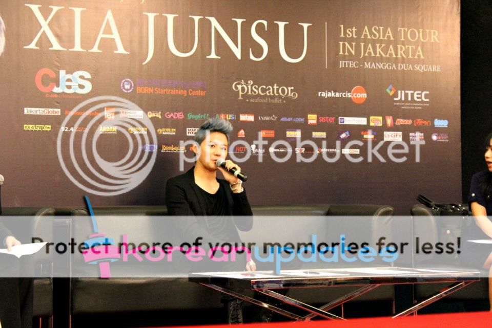 FOTOS "XIA Tarantallegra 1st Asia Tour" en Jakarta - Conferencia de Prensa (15/06/2012) parte 2 Korup6