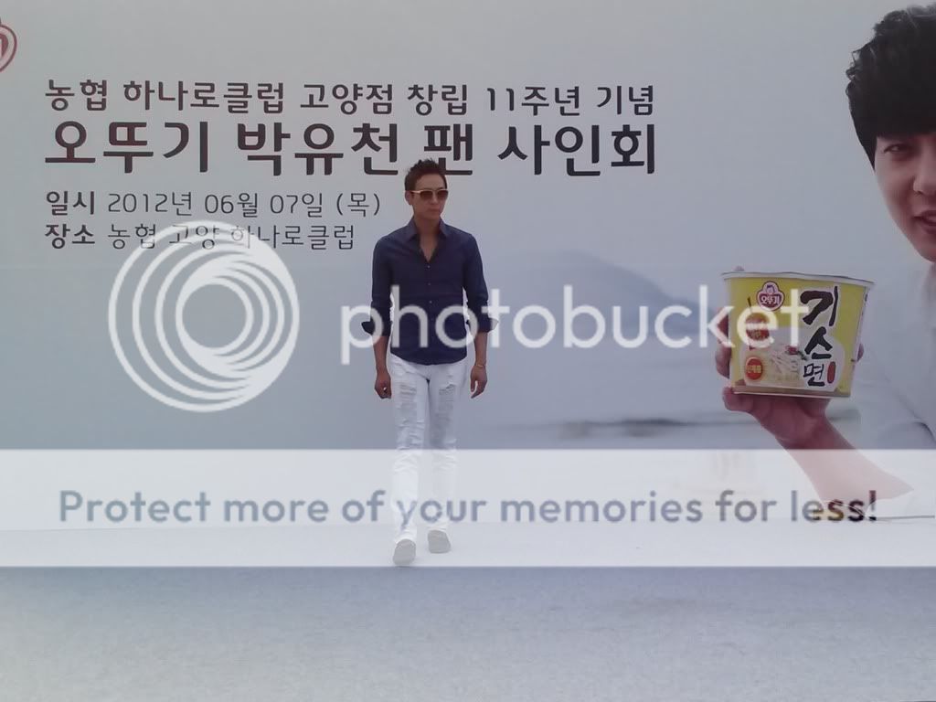 FOTOS "Firma de Autografos de Ottogi" - Yoochun (07/06/2012) Rmqjit