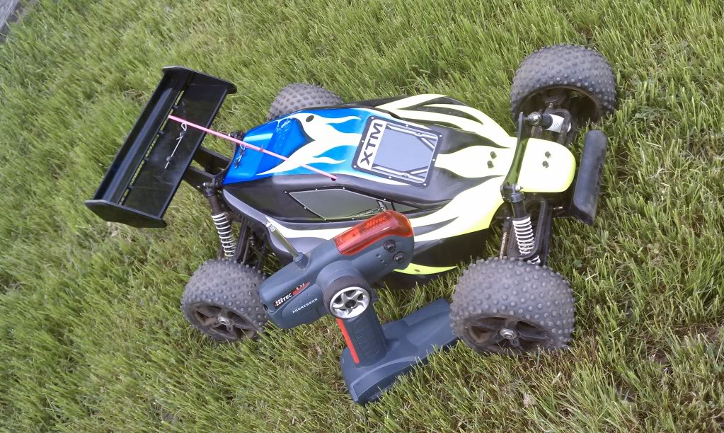 xlb truggy IMAG0335