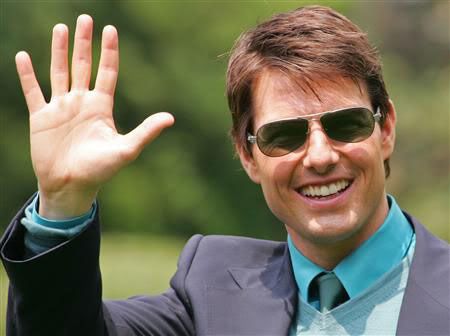 مجموعة صــور منوعة للنجم العالمي *Tom Cruise * Tom-Cruis2