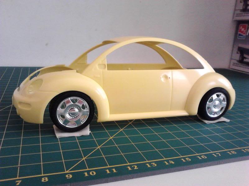 VW New Beetle Tamiya - Finalizado - 05/04/2014 IMG293_zps84013e2e