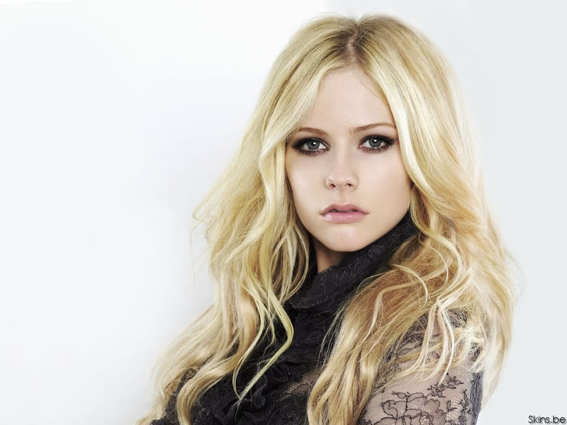 Avril Lavign  Avril-lavigne-1024x768-29357