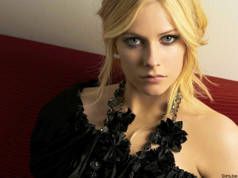 Avril Lavign  Avril-lavigne-1024x768-29557