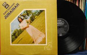 MALAY LP Junaidah RATU DUNIAKU 1979 LP Junaidah-RatuDuniakuLP_zps5c10d74f