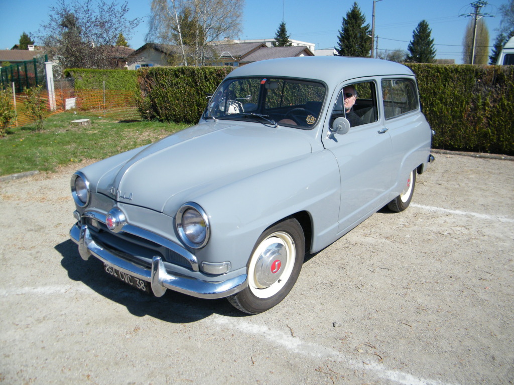 simca - Un Best sceller ; la SIMCA  ARONDE ! DSCF0883