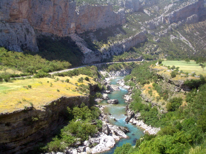 MotoAναμνηση Εξωτερικου Χωριs Mελαγχολια Νο 11 --Γιατι παιδακι μου σε λενε Μαυροβουνι?2015 489926_1