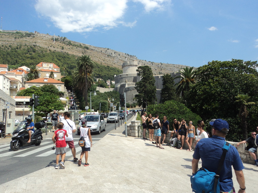 MotoAναμνηση Εξωτερικου Χωριs Mελαγχολια Νο 11 --Γιατι παιδακι μου σε λενε Μαυροβουνι?2015 DSC05673