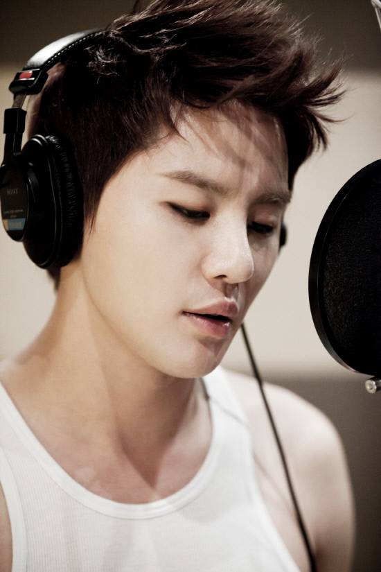 [08.08.12] [News] Junsu sẽ phát hành single tiếng Anh mới ‘UNCOMMITTED’ JS08081