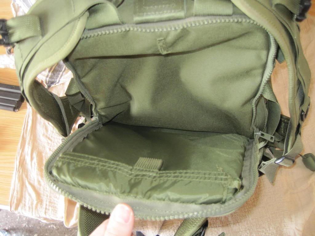 [Review] Flyye Fast EDC Pack IMG_1596_zpsd737385c