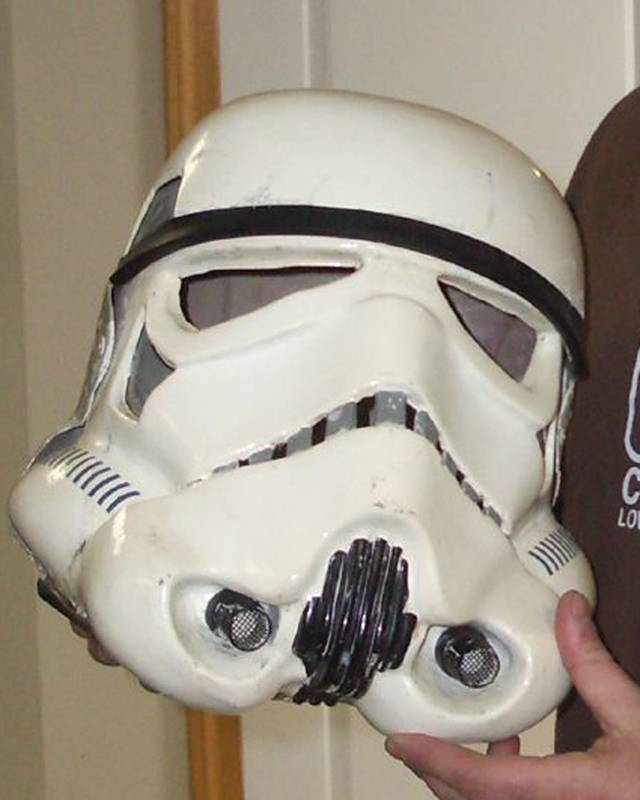 CASCO STORMTROOPER - Fotos de cascos usados en Star Wars IV - 122247255_387e9c4d02_o_zps83e9cf08