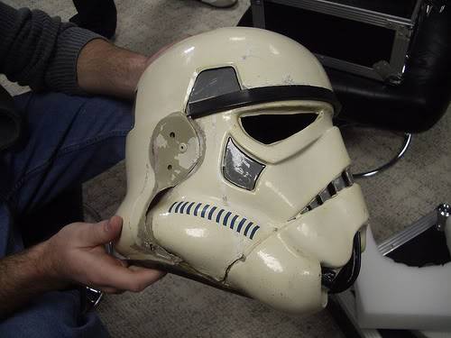 CASCO STORMTROOPER - Fotos de cascos usados en Star Wars IV - 122247366_1c6a2527df_zpsb3e59fd2