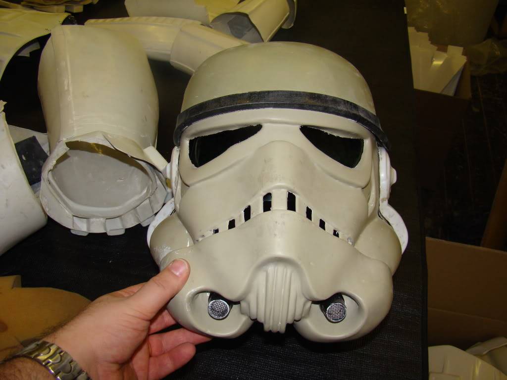 CASCO STORMTROOPER - Fotos de cascos usados en Star Wars IV - Gallery_12157_59_49932_zpse3cfa703