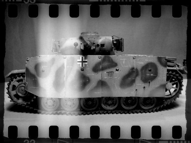 PANZERKAMPFWAGEN III Ausf. M (Sd.Kfz.141/1 )....TERMINADO.... DSC07411-1