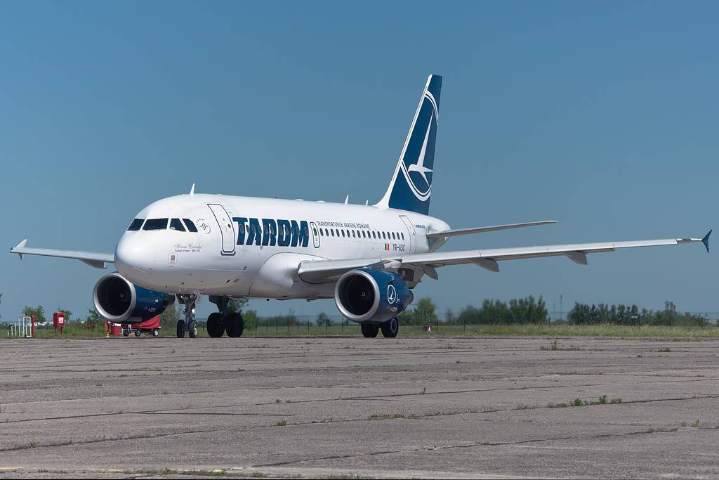 Aeroportul Satu Mare - Iunie 2012   14-20120617_24426