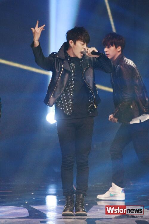 [FANTAKEN + PICS][11.01.2014] DooJoon @ WAPOP CONCERT 3adsa-3