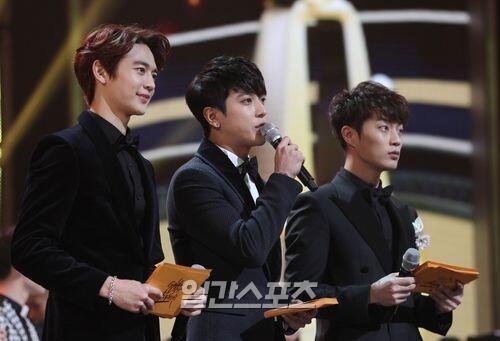 [PICS + FANTAKEN][16.01.14] DooJoon @ Golden Disc Awards 2014 JoonGDA-2