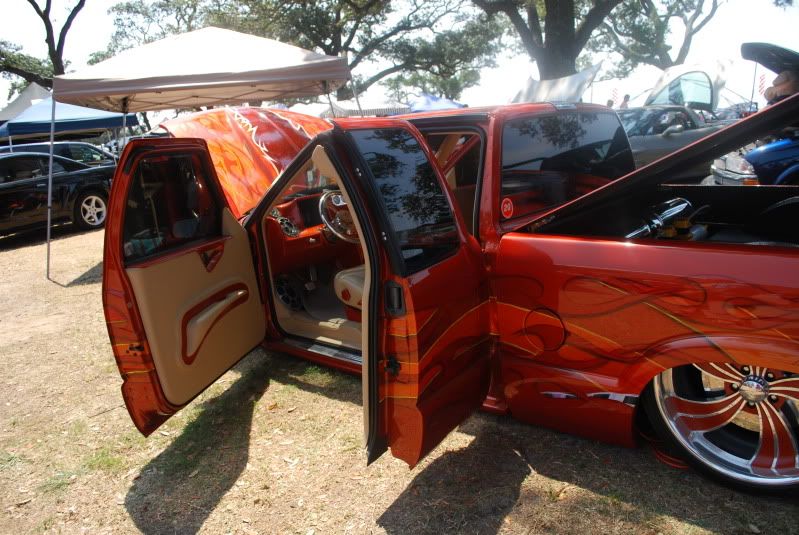 old acro truck i seen at scrapin the coast Beach037