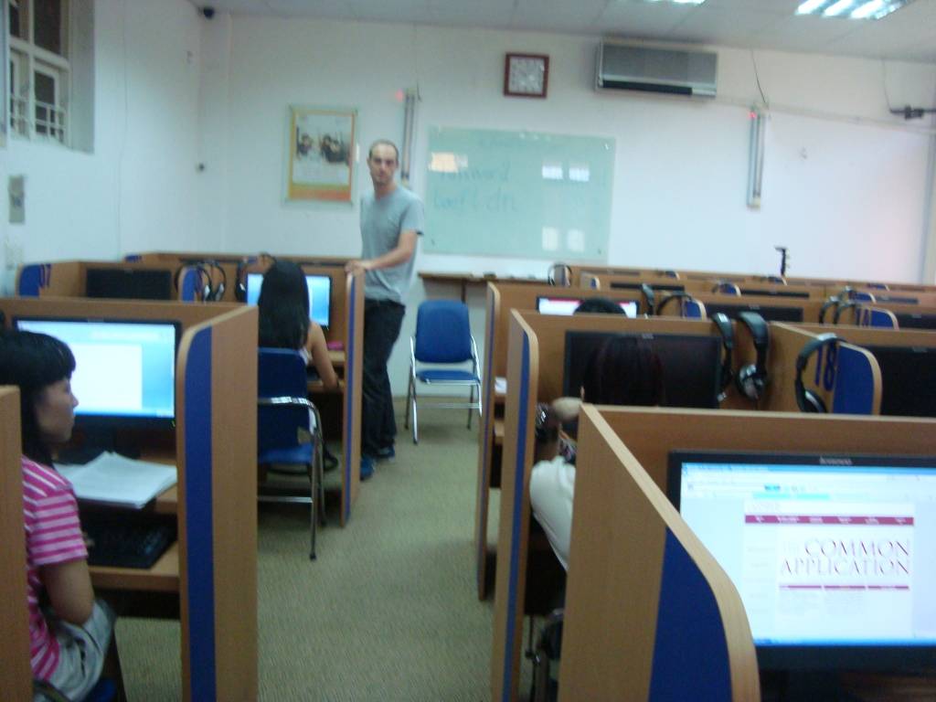 Khóa học College Writing chuyên sâu về kỹ năng viếttiếng Anh DSC07997