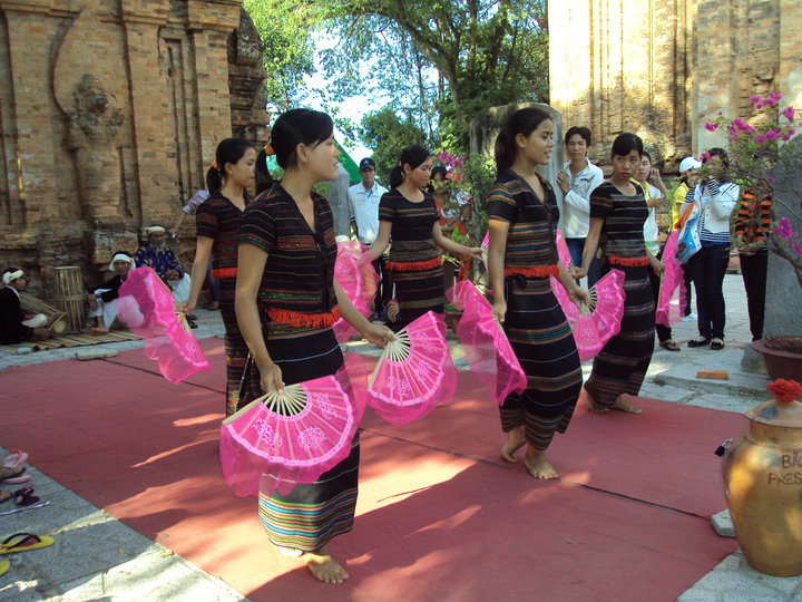 Nha Trang - Ngày ta trở lại  - Page 2 32099_1194850850176_5797745_n