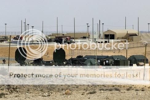 Armée Israélienne - Page 4 X-band-radars-installed-in-Israels-Negev-desert-near-Dimona-nuclear-plant