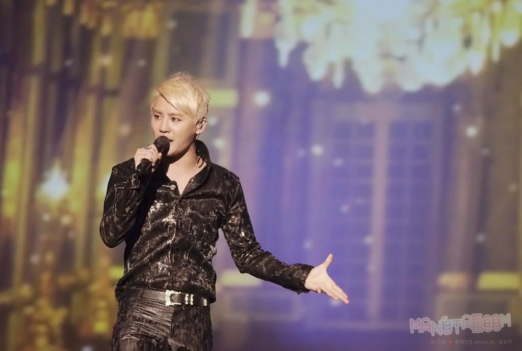 [30.12.12][Pics] Junsu - XIA 2012 Ballad & Musical Concert with Ochestra (Day 2) 3028_zps93b6298b