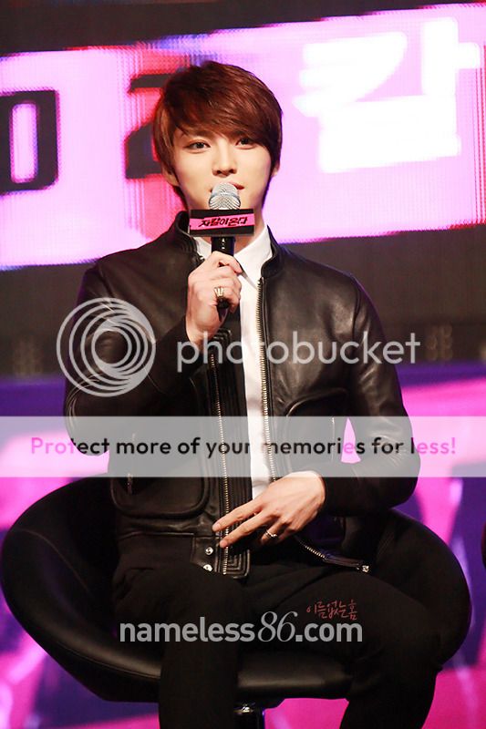 [16.10.12][Pics] Jaejoong - At "Jackal is Coming" Showcase 022C4140507D7AD0298DF0