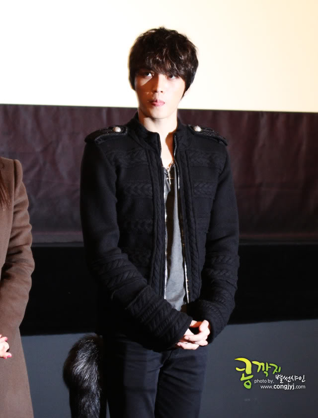 [24.11.12][Pics] Jaejoong - “Code Name Jackal” Stage Greeting (Day 5)  121124-1