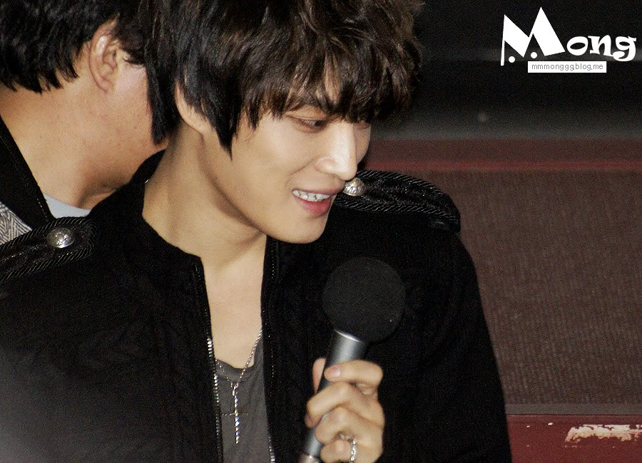 [24.11.12][Pics] Jaejoong - “Code Name Jackal” Stage Greeting (Day 5)  121124jj04