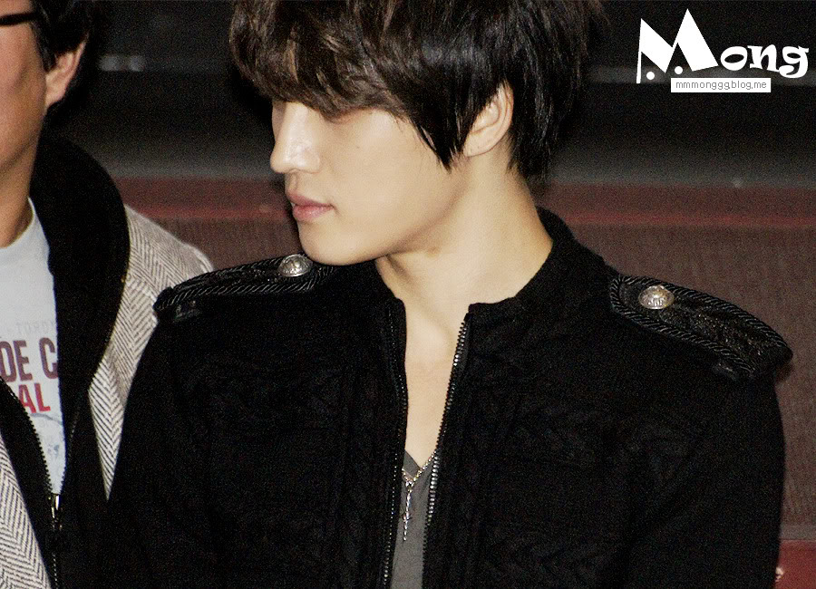 [24.11.12][Pics] Jaejoong - “Code Name Jackal” Stage Greeting (Day 5)  121124jj08