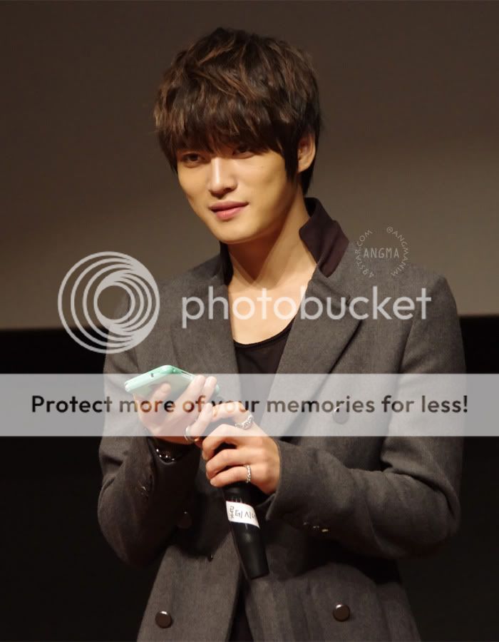 [25.11.12][Pics] Jaejoong - “Code Name Jackal” Stage Greeting (Day 6)   692621393