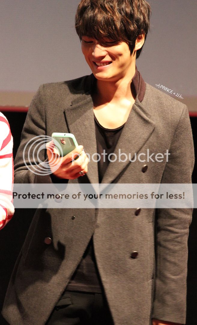 [25.11.12][Pics] Jaejoong - “Code Name Jackal” Stage Greeting (Day 6)   IMG_1101