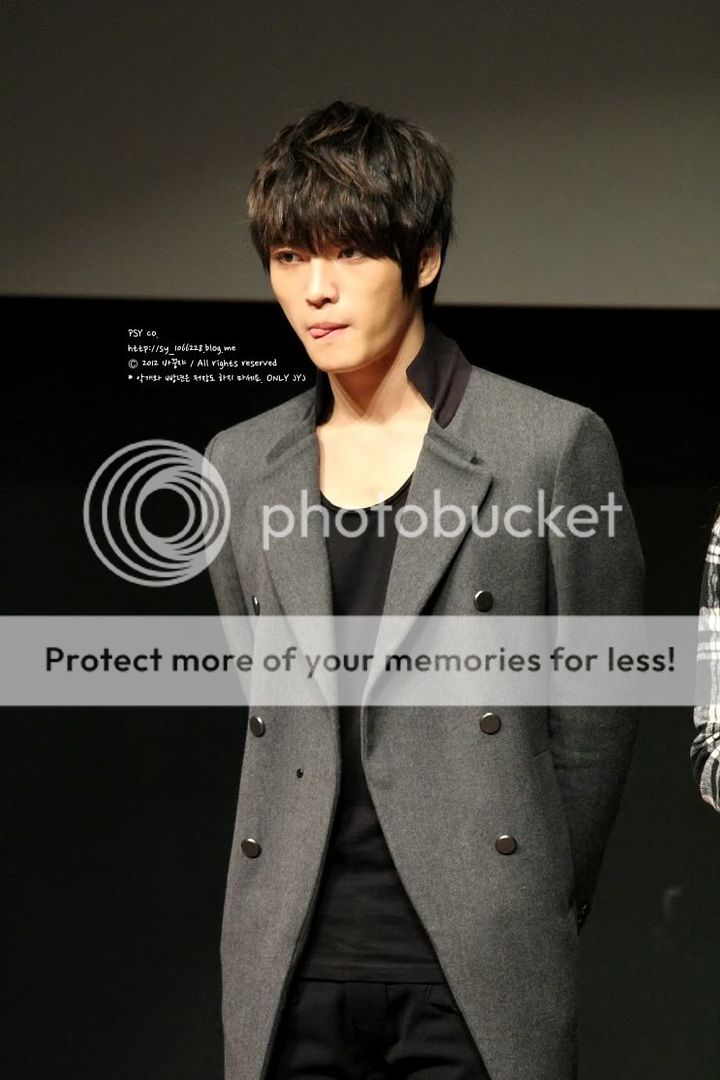 [25.11.12][Pics] Jaejoong - “Code Name Jackal” Stage Greeting (Day 6)   IMG_9557