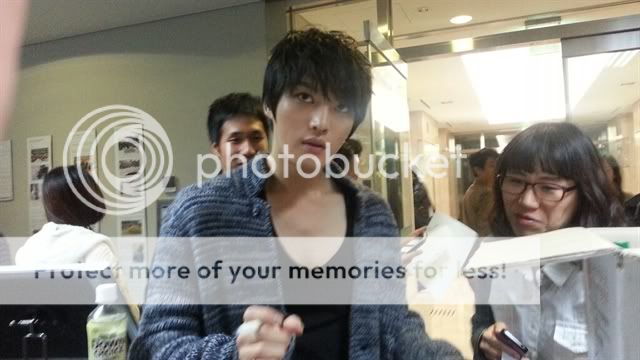 [20.11.12][Pics] Jaejoong - Visited OhMyNews Office Ti000067153_app