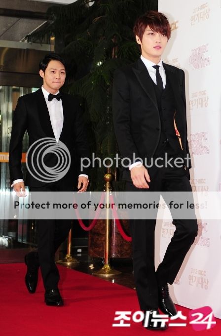 [30.12.12][Pics] JaeChun - MBC Drama Awards  1356865113672_1_200117_zpscd3405db