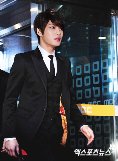 [30.12.12][Pics] Jaejoong - MBC Drama Awards  1356914539242_zps3aef02aa