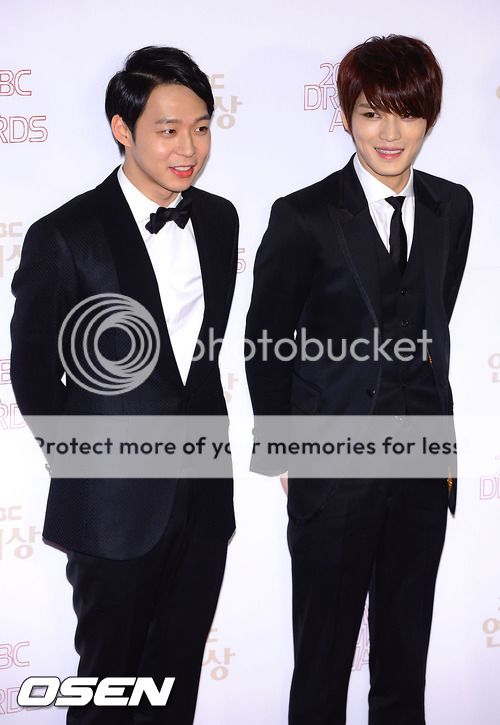[30.12.12][Pics] JaeChun - MBC Drama Awards  201212302115773825_50e03075bf638_zps94ff68eb