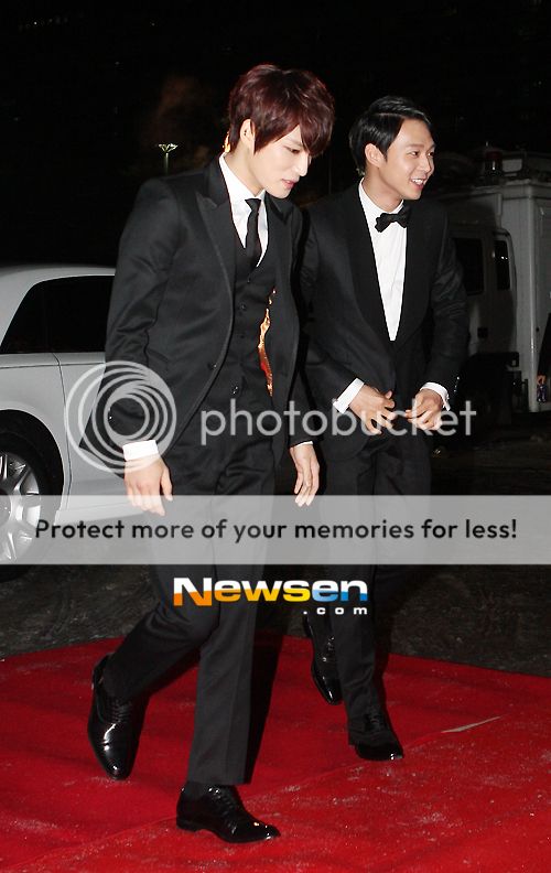 [30.12.12][Pics] JaeChun - MBC Drama Awards  201212302118382010_1_zps19e86fcc