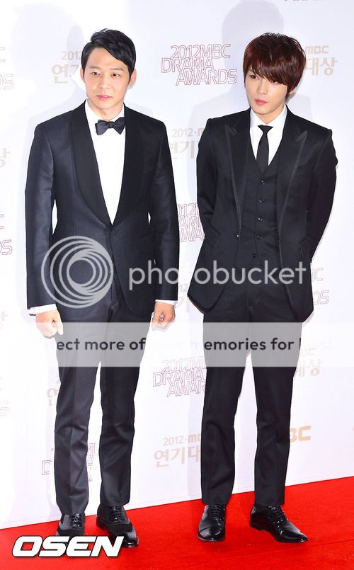 [30.12.12][Pics] JaeChun - MBC Drama Awards  201212302214778073_50e03e9b3a07f_zps30d3c95e