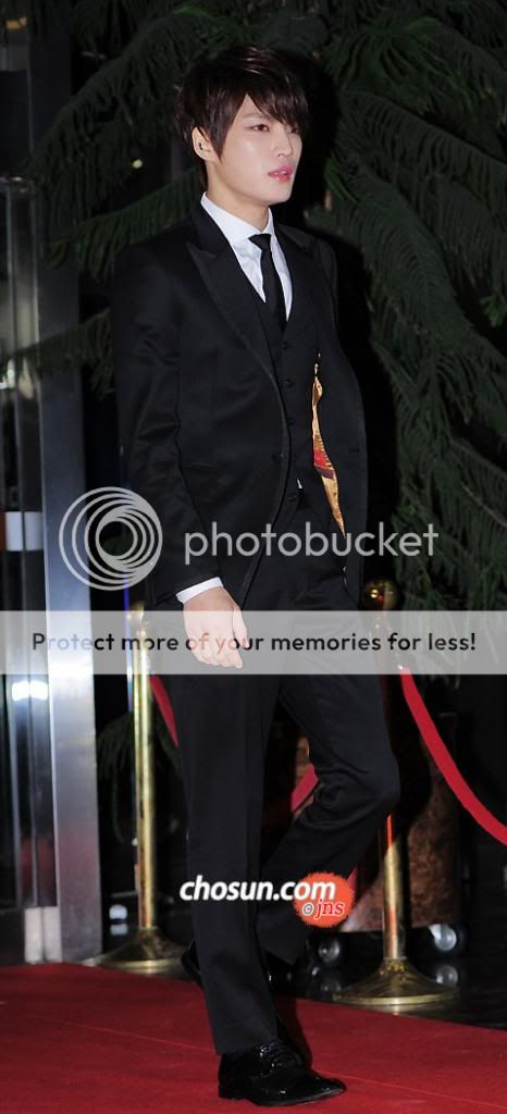 [30.12.12][Pics] Jaejoong - MBC Drama Awards  2012123100848_0_zps109f59c6